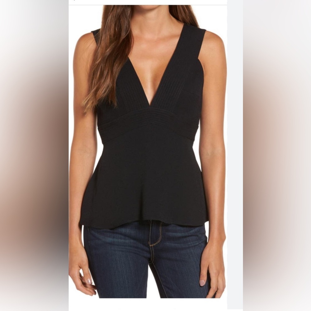 Trouvé Black tank